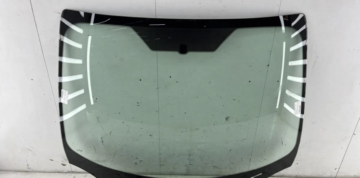 Pare-brise FORD FOCUS 3 PHASE 1 occasion