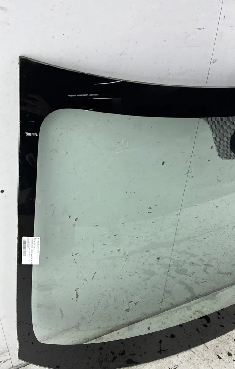 Pare-brise MITSUBISHI OUTLANDER 3 PHASE 2 occasion