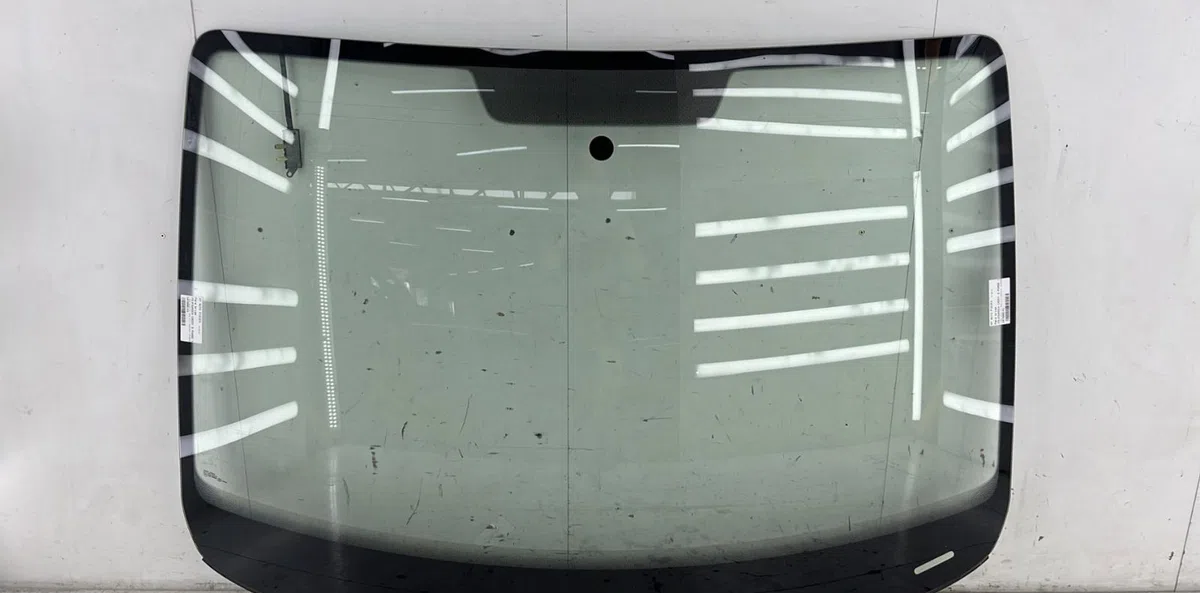 Pare-brise VOLKSWAGEN CADDY 3 PHASE 1 occasion