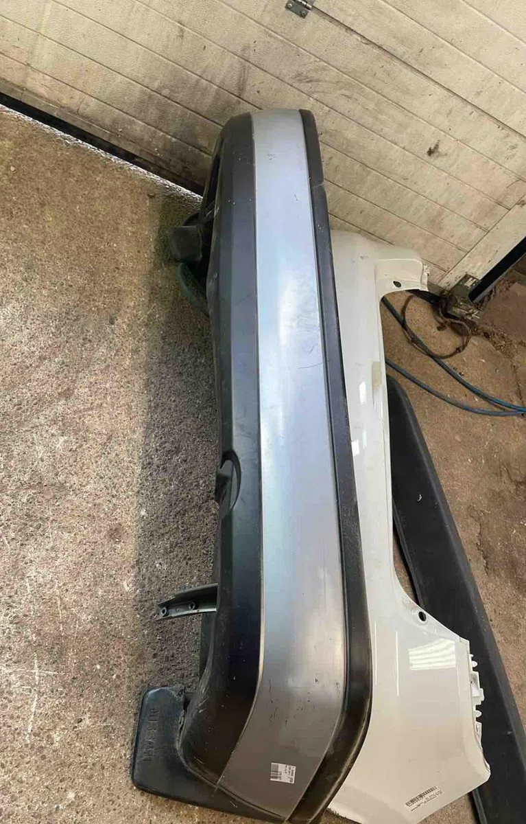 Pare-choc arrière NISSAN SUNNY 3 occasion