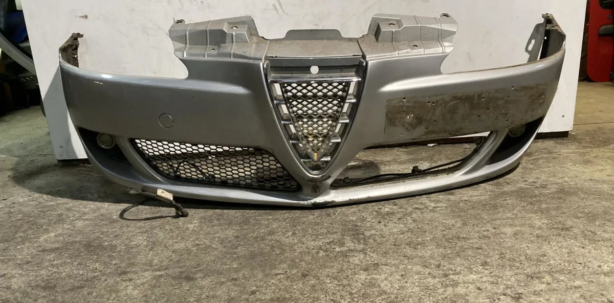 Pare-choc avant Alfa romeo 147 (937_) 1.9 jtd (937.axd1a, 937.bxd1a) (2001-2010) occasion