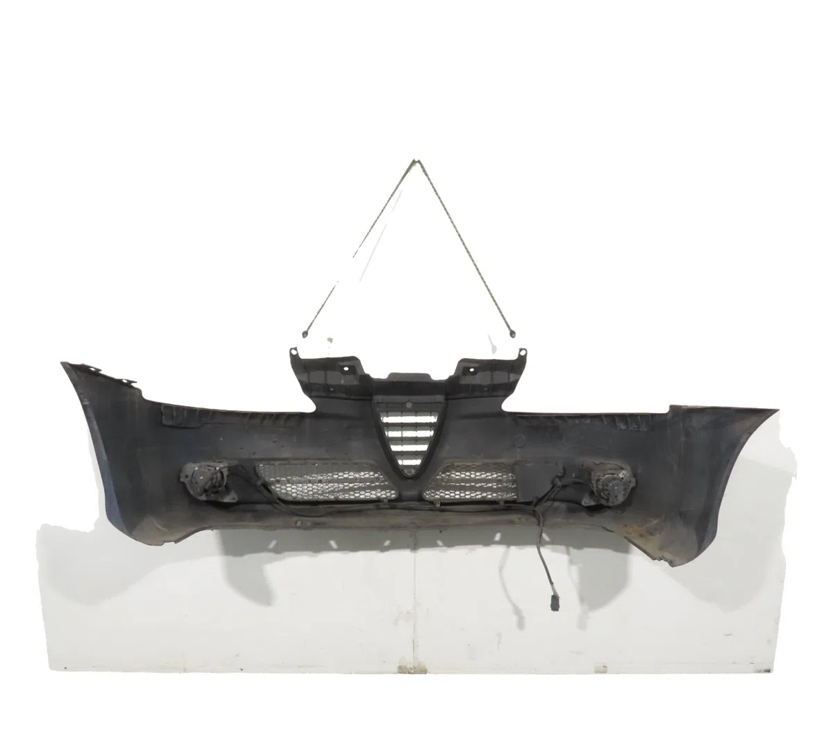 Pare-choc avant Alfa romeo 147 (937_) 1.9 jtdm 8v (937.axd1a, 937.axu1a, 937.bxu1a) (2005-2010) occasion