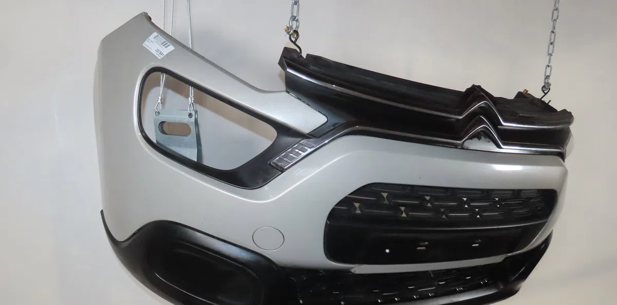 Pare-choc avant Citroën C3 III (SX) 1.2 puretech 82 (2018) 5 portes occasion