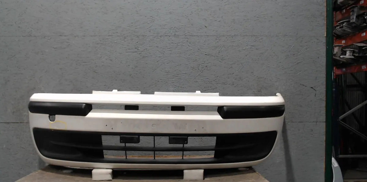 Pare-choc avant FIAT PUNTO 2 PUNTO 2 PHASE 1 occasion