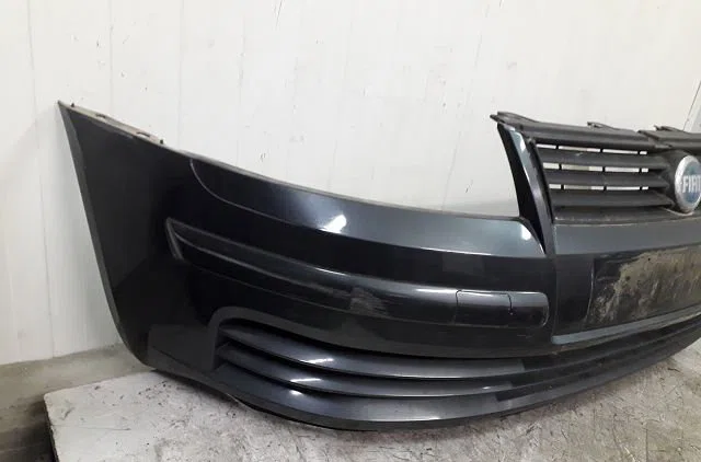 Pare-choc avant Fiat STILO (192_) 1.4 16v (192axh1b, 192bxh1b) (2003-2006) occasion