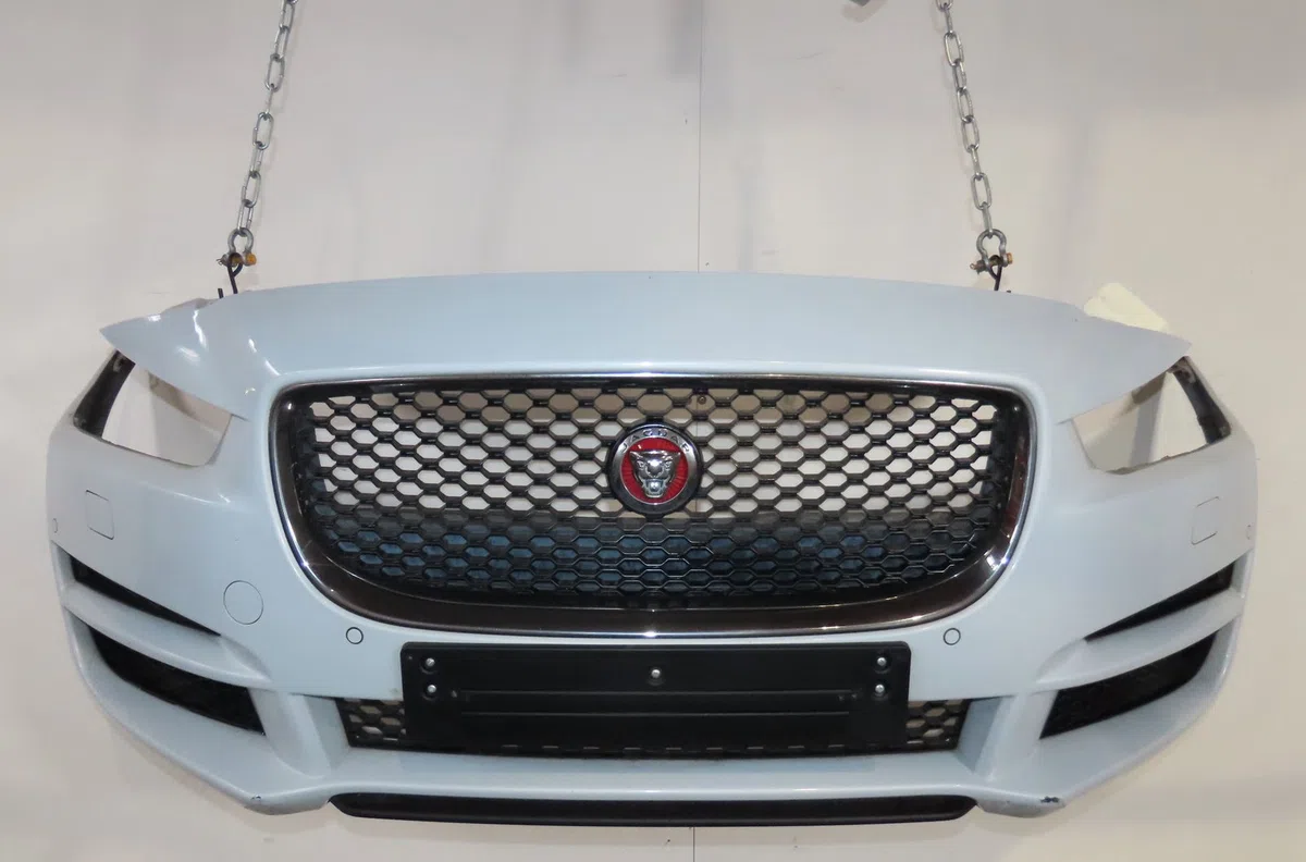 Pare-choc avant Jaguar XE (X760) 2.0 d (2015) occasion