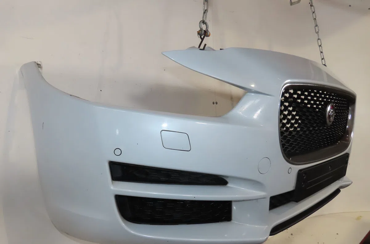 Pare-choc avant Jaguar XE (X760) 2.0 d (2015) occasion