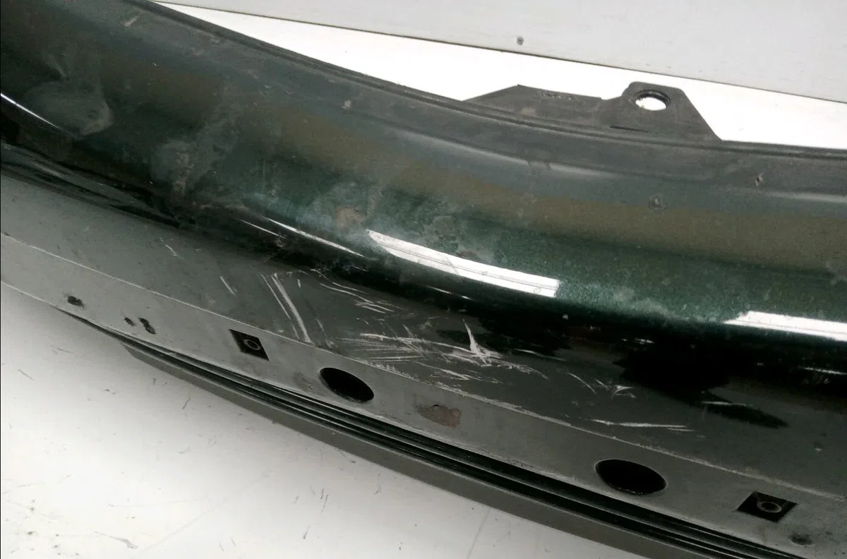 Pare-choc avant Mazda 626 V Hatchback (GF) 1.8 (gf8p) (1997-1999) occasion