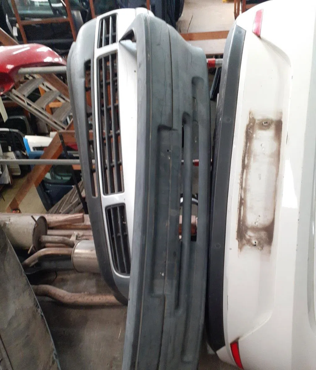 Pare-choc avant Peugeot 106 I (1A, 1C) 1.0 (1991-1996) occasion