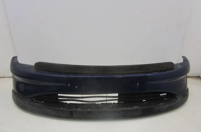 Pare-choc avant Peugeot 206 3-5 portes (2A-C) 1.1 i (1998-2007) occasion