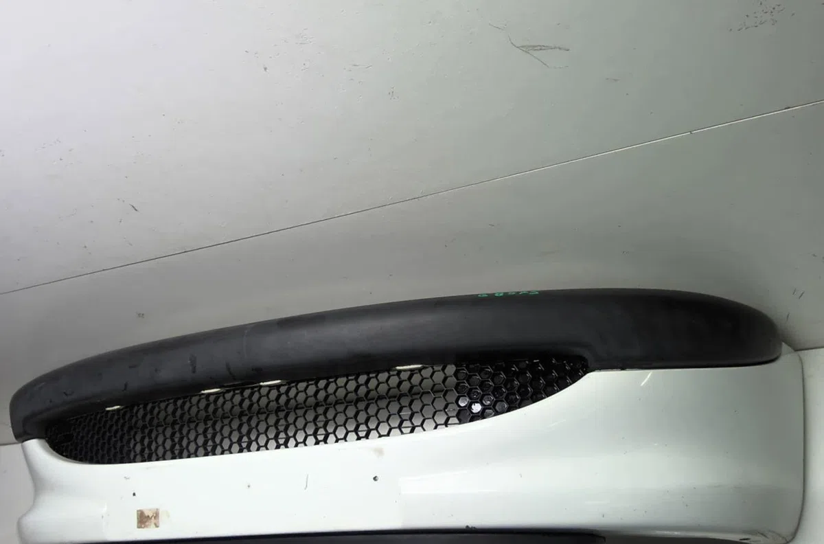 Pare-choc avant Peugeot 206 3-5 portes (2A-C) 1.4 hdi eco 70 (2001-2009) 5 portes occasion