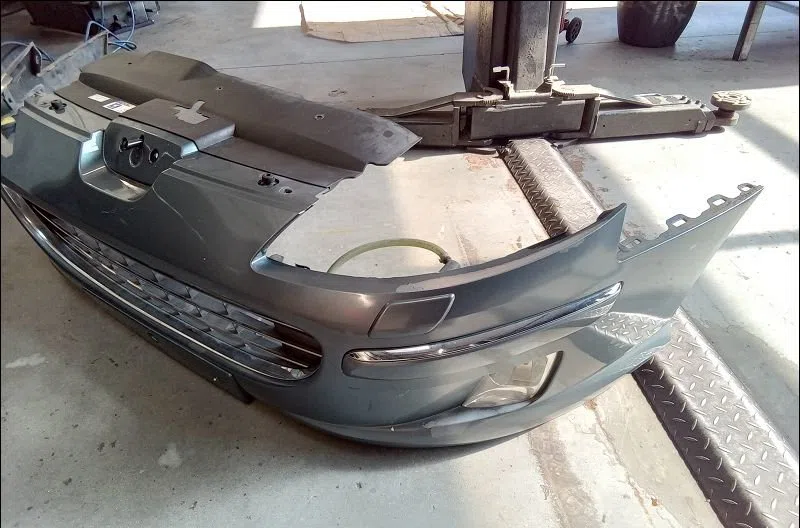 Pare-choc avant Peugeot 407 SW (6E_) 2.0 hdi 135 (2004-2010) occasion