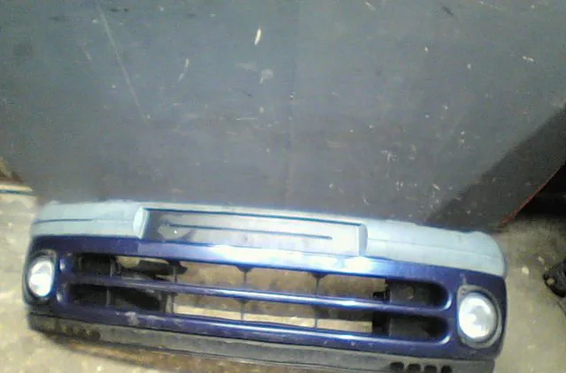 Pare-choc avant Renault CLIO II (BB_, CB_) 1.6 16v (bb01, bb0h, bb0t, bb14, bb1d, bb1r, bb2kl, bb3g... (1998-2005) occas