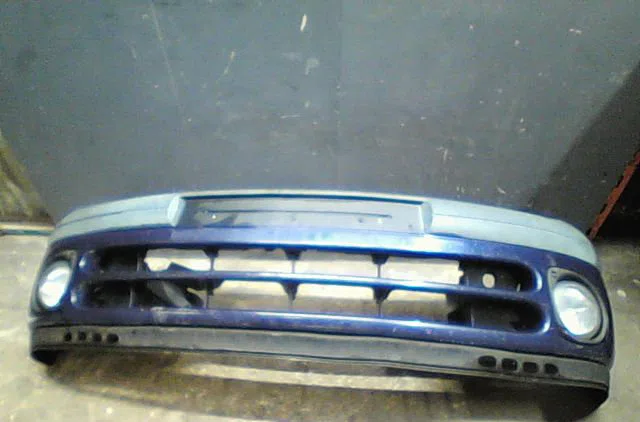Pare-choc avant Renault CLIO II (BB_, CB_) 1.6 16v (bb01, bb0h, bb0t, bb14, bb1d, bb1r, bb2kl, bb3g... (1998-2005) occas