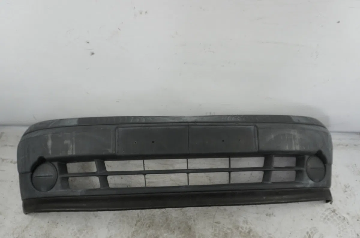 Pare-choc avant Renault KANGOO (KC0-1_) 1.2 16v (kc05, kc06, kc03, kc0t, kc0w, kc1d) (2001) occasion
