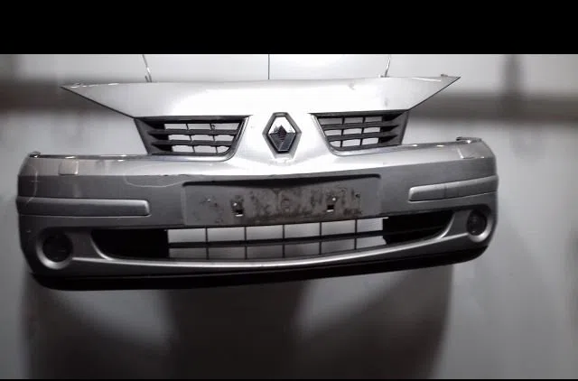 Pare-choc avant Renault LAGUNA II (BG0-1_) 1.9 dci (bg1a, bg1v) (2005-2007) occasion
