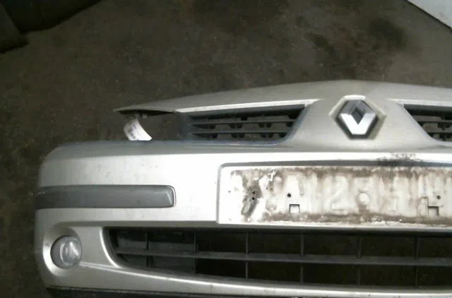 Pare-choc avant Renault LAGUNA II Grandtour (KG0-1_) 1.9 dci (kg0g) (2001-2007) occasion