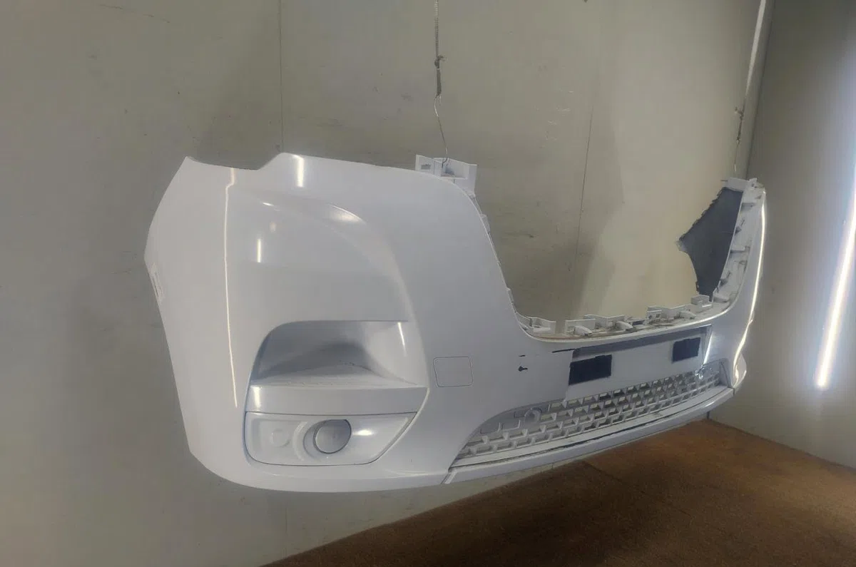 Pare-choc avant Renault MASTER III Autobus-Autocar (JV) 2.3 dci 125 fwd (jv0c, jv0d, jv0h, jv0g, jv0j) (2011) occasion