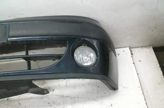 Pare-choc avant Renault MEGANE I (BA0-1_) 1.9 dti (ba08, ba0n) (1997-2001) occasion