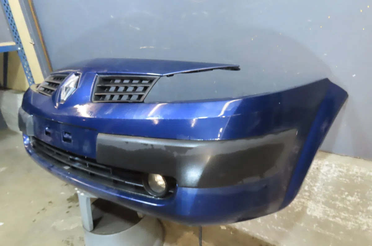 Pare-choc avant Renault MEGANE II (BM0-1_, CM0-1_) 1.5 dci (bm02, bm13, bm2a, cm02, cm13) (2003-2008) occasion