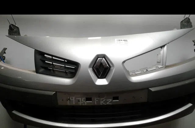 Pare-choc avant Renault MEGANE II (BM0-1_, CM0-1_) 2.0 renault sport (2004-2009) occasion