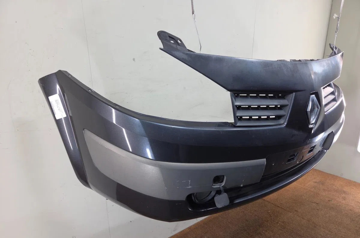 Pare-choc avant Renault MEGANE II Break (KM0-1_) 1.5 dci (km02, km13) (2004-2006) occasion