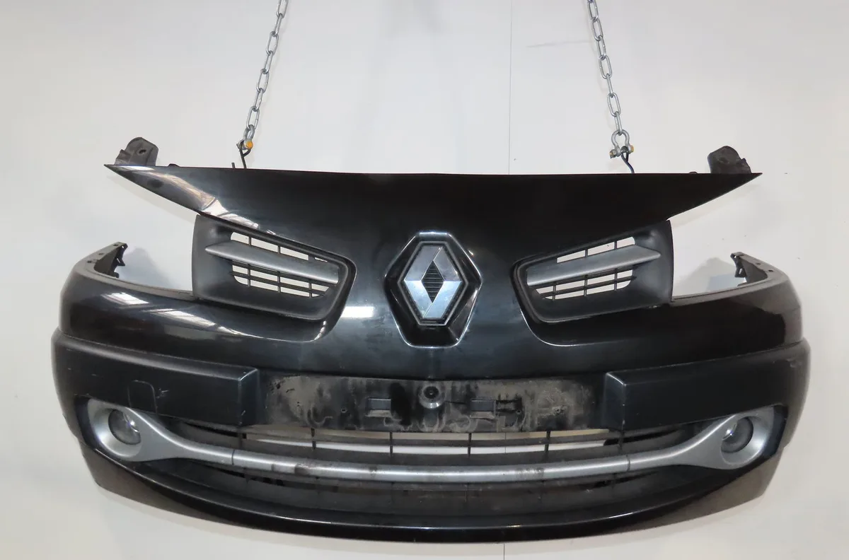 Pare-choc avant Renault MEGANE II Break (KM0-1_) 1.5 dci (km16, km1e) (2005-2008) occasion