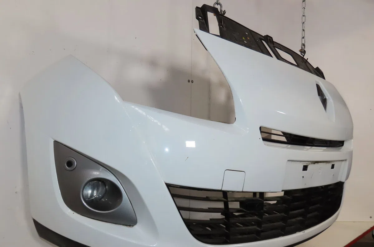 Pare-choc avant Renault SCÉNIC III (JZ0-1_) 1.6 dci (jz00, jz12) (2011) 5 portes occasion