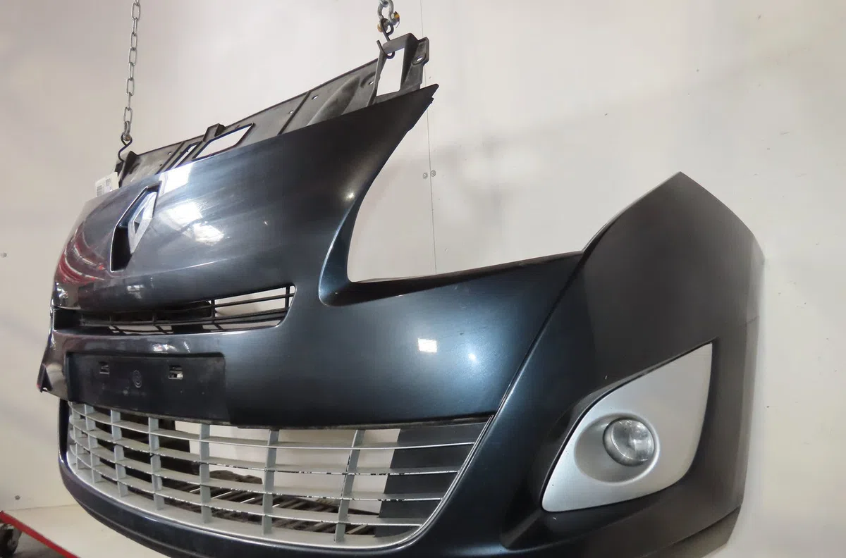 Pare-choc avant Renault SCÉNIC III (JZ0-1_) 1.9 dci (jz0j, jz1j, jz1k, jz1s) (2009) occasion