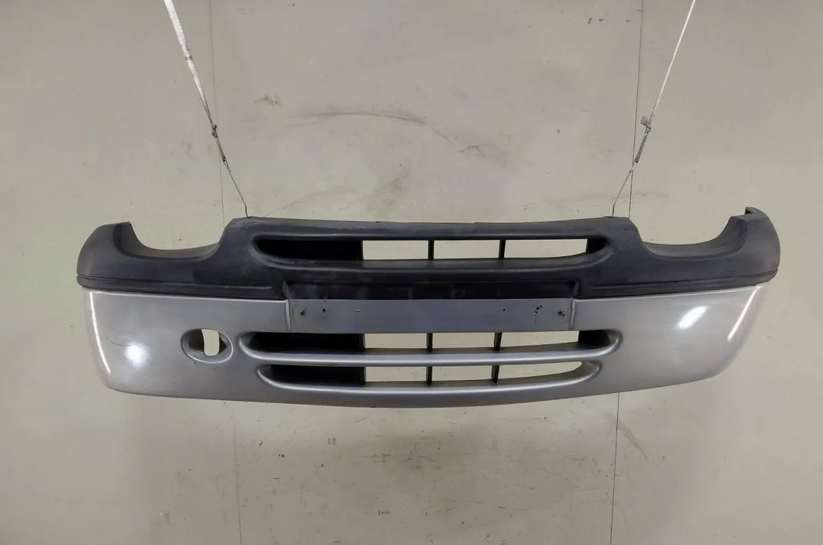 Pare-choc avant Renault TWINGO I (C06_) 1.2 (c066, c068) (1996-2007) 3 portes occasion