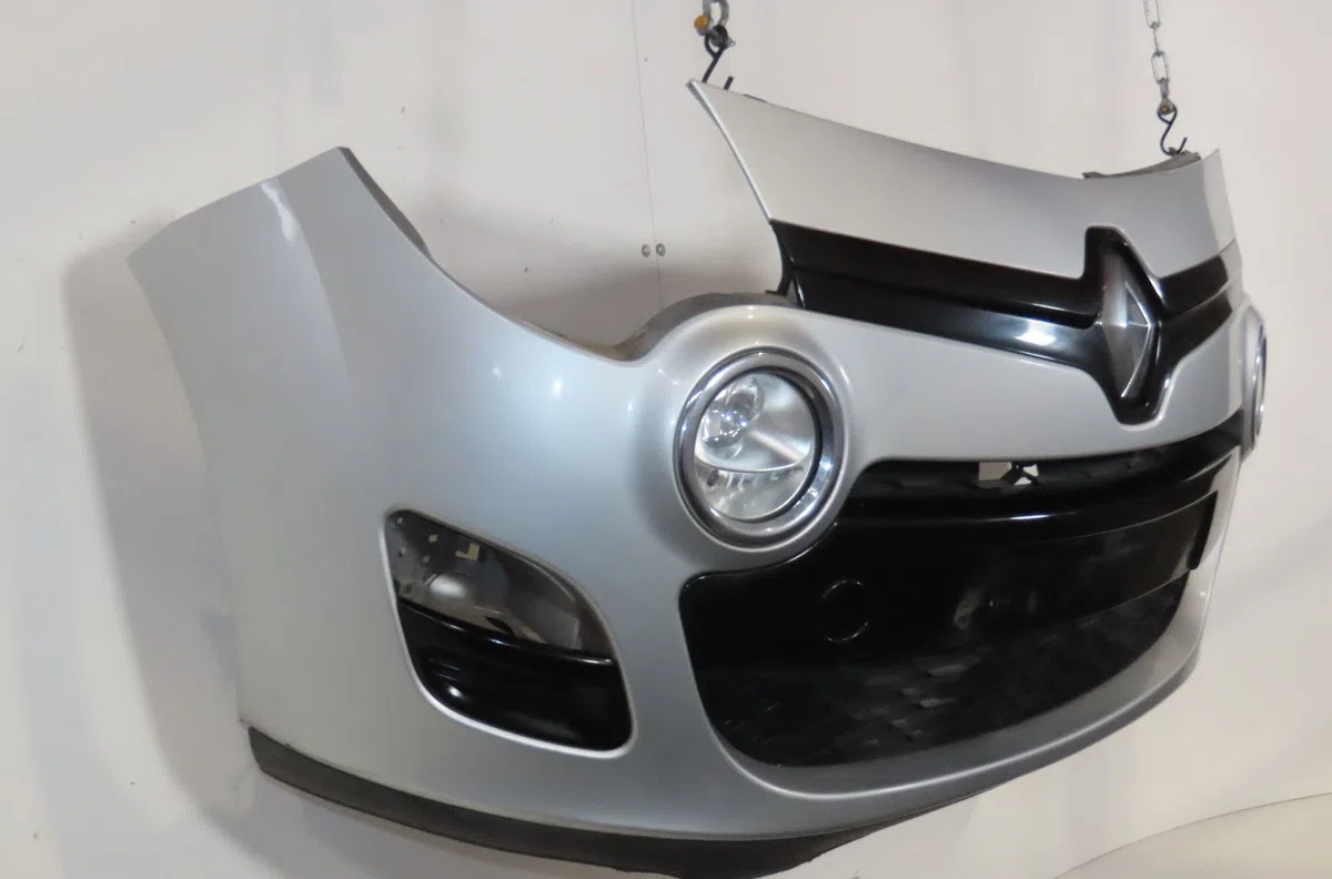 Pare-choc avant Renault TWINGO II (CN0_) 1.2 16v (cn04, cn0a, cn0b) (2007-2014) 3 portes occasion