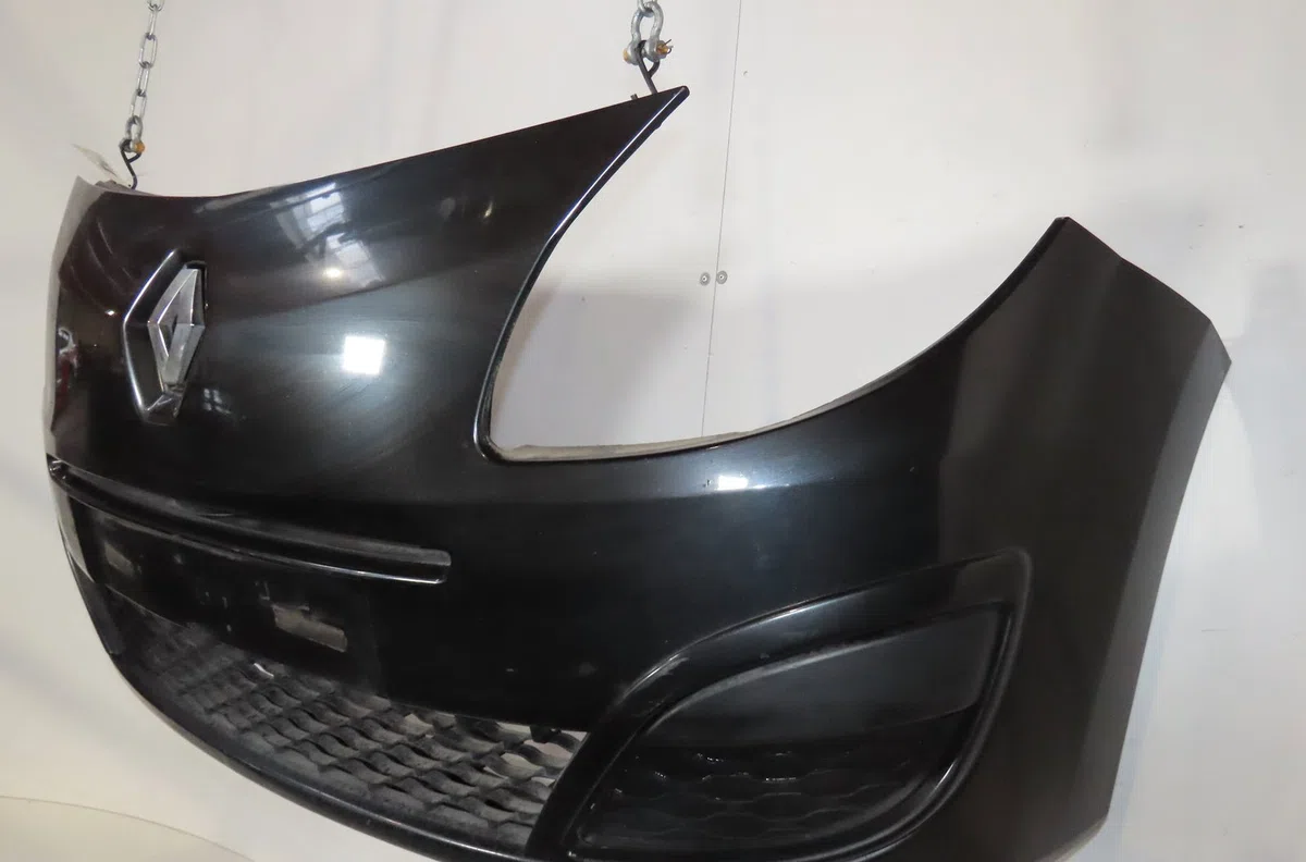 Pare-choc avant Renault TWINGO II (CN0_) 1.5 dci (cn0e) (2007-2014) 3 portes occasion