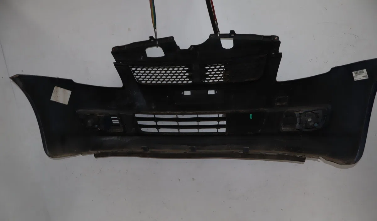 Pare-choc avant Suzuki SWIFT III (MZ, EZ) 1.3 (rs 413) (2005) occasion