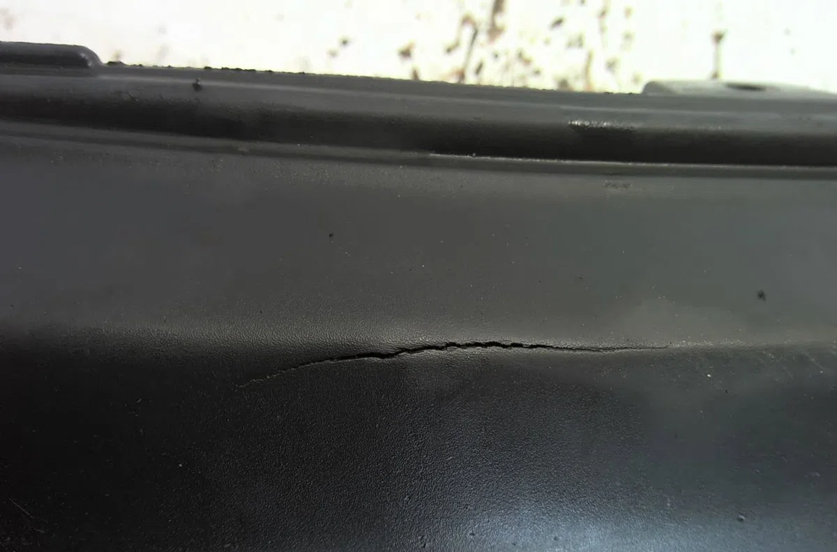 Pare-choc avant Toyota AVENSIS (_T22_) 1.8 (at221_) (1997-2000) occasion