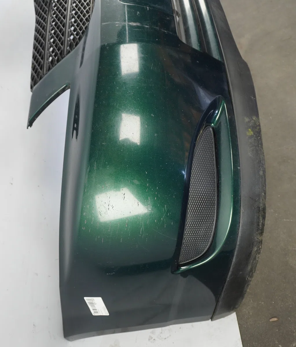 Pare-choc avant Toyota COROLLA (_E12_) 2.0 d-4d (cde120_) (2002-2006) occasion
