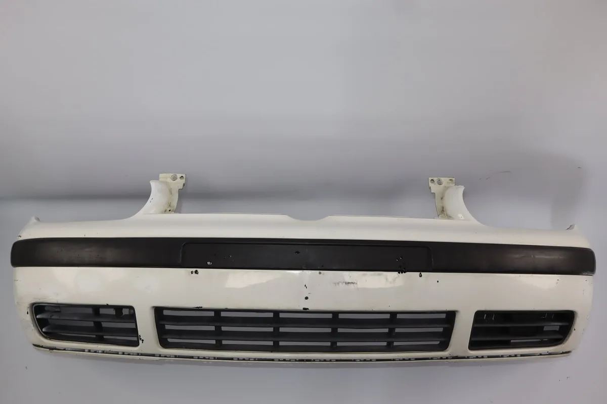 Pare-choc avant Volkswagen GOLF IV (1J1) 1.9 sdi (1997-2005) occasion