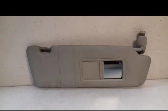 Pare-soleil droit Audi A4 B7 (8EC) 2.0 tdi 16v (2004-2008) 4 portes occasion