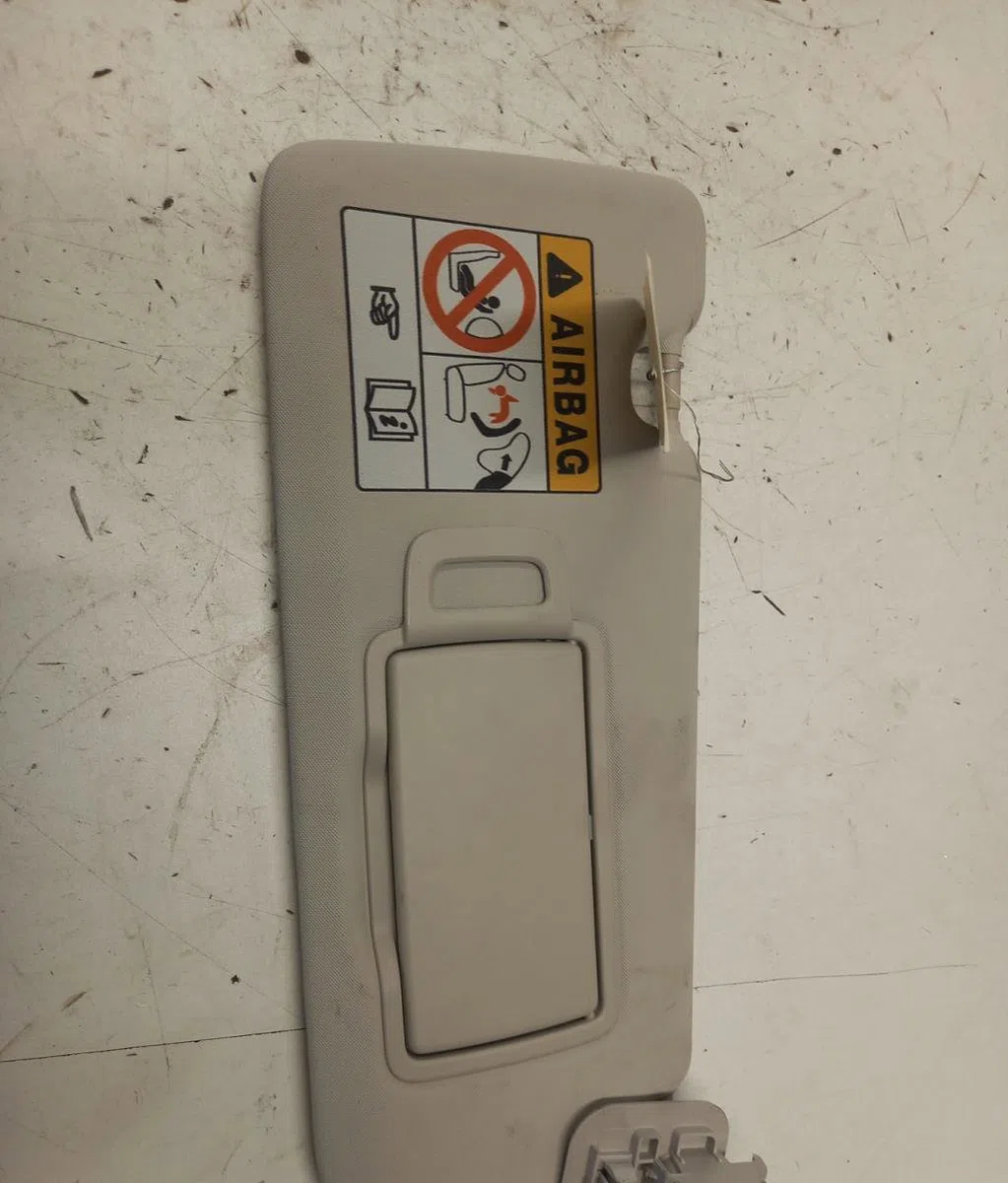 Pare-soleil droit DACIA SANDERO 3 occasion