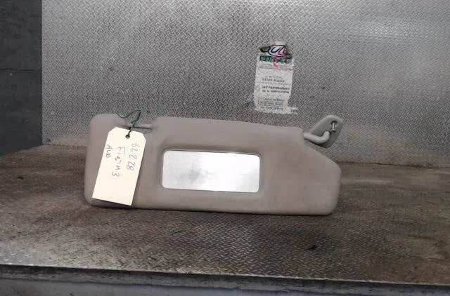 Pare-soleil droit FORD FIESTA  FIESTA 1 occasion