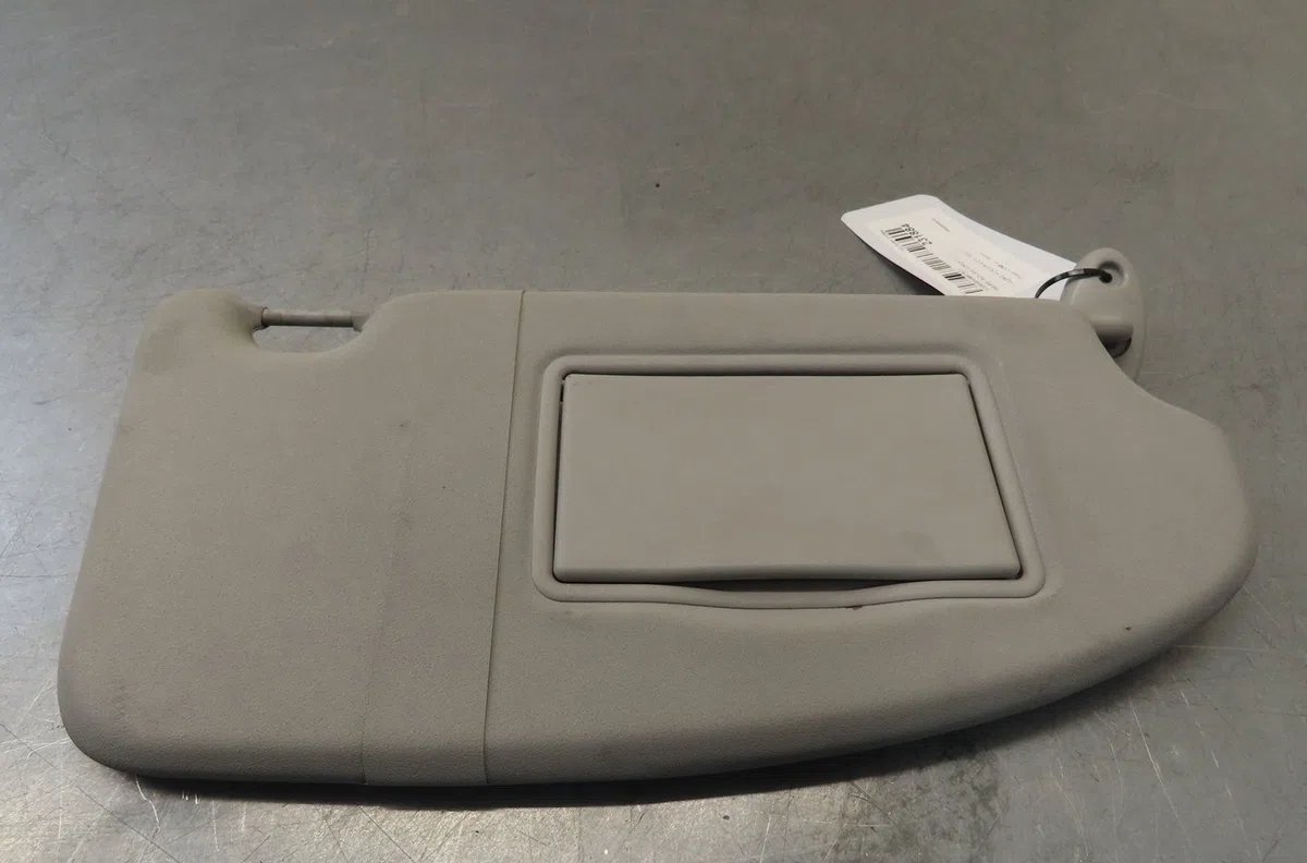 Pare-soleil droit Ford FOCUS II Décapotable 2.0 tdci (2006-2010) occasion
