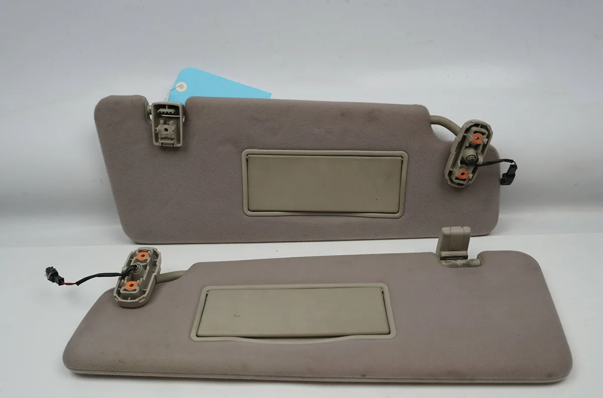 Pare-soleil droit Land rover DISCOVERY III (L319) 2.7 td 4x4 (2004-2009) occasion