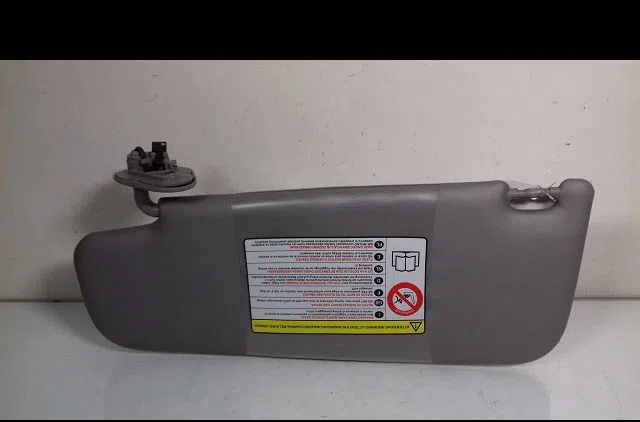 Pare-soleil droit Mazda 3 (BK) 1.6 di turbo (2004-2009) occasion