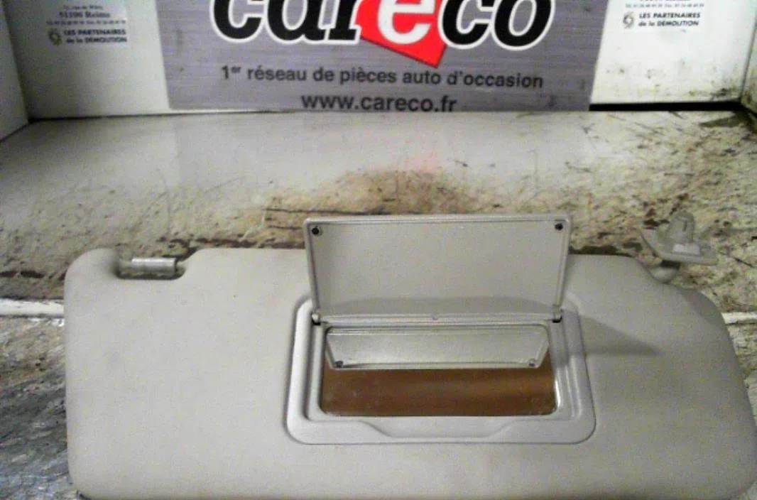 Pare-soleil droit Mercedes-benz CLASSE A (W168) A 170 cdi (168.009, 168.109) (2001-2004) occasion