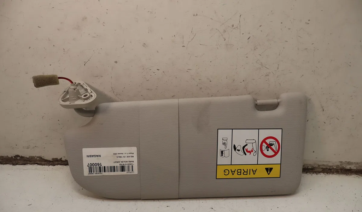 Pare-soleil droit Mg MG HS 1.5 ehs hybrid (csa6463) (2020) 5 portes occasion