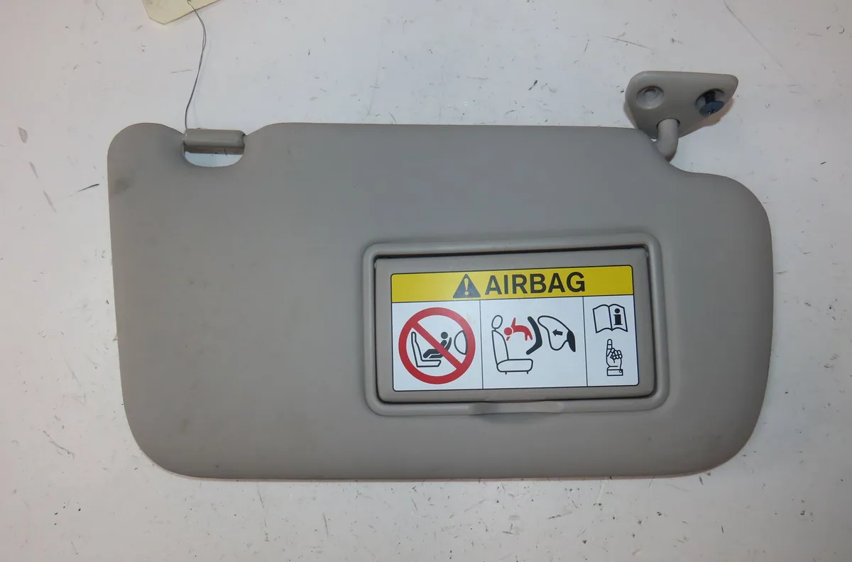 Pare-soleil droit Nissan LEAF (ZE0) Electric (2010) occasion