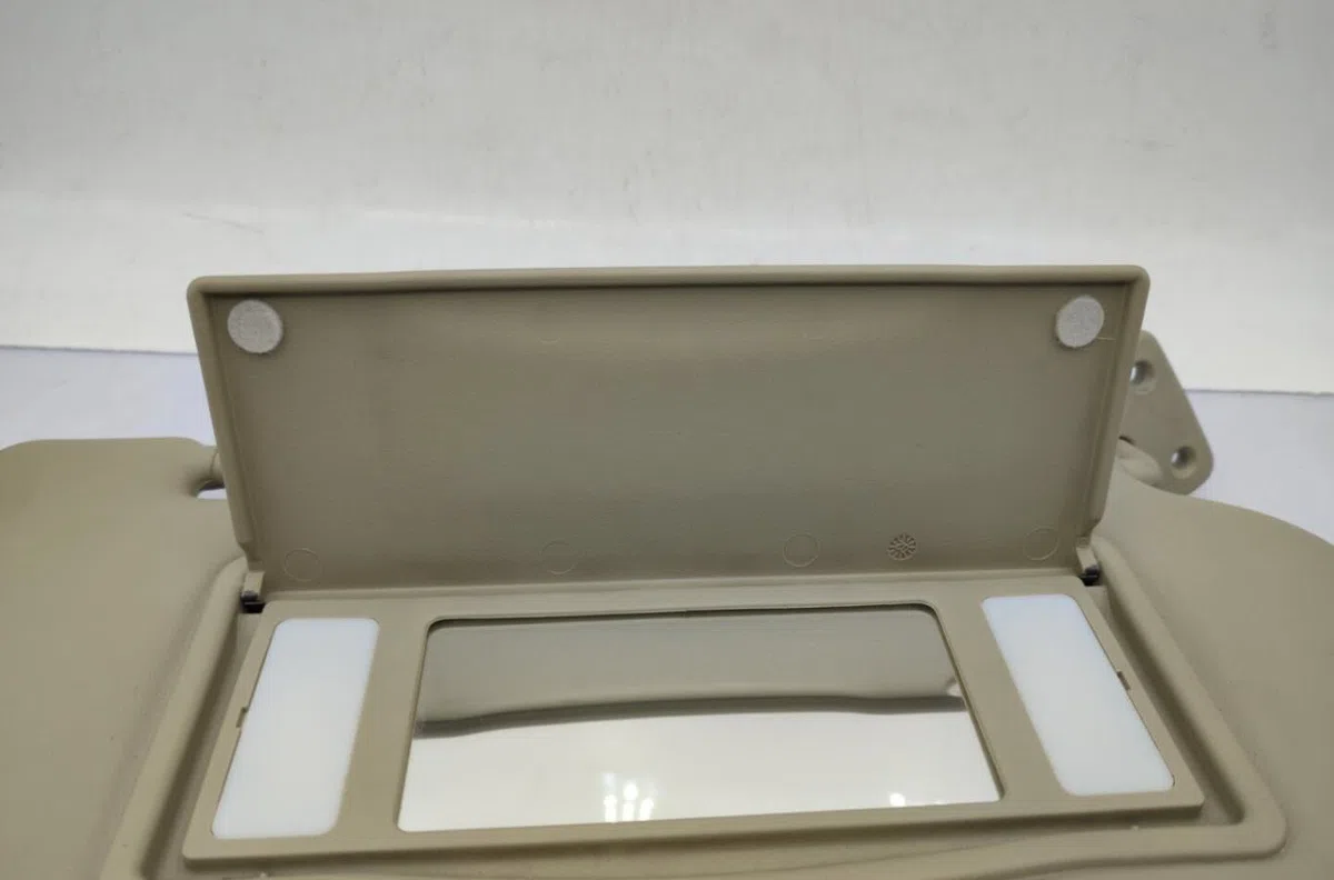 Pare-soleil droit NISSAN PRIMERA 3 occasion