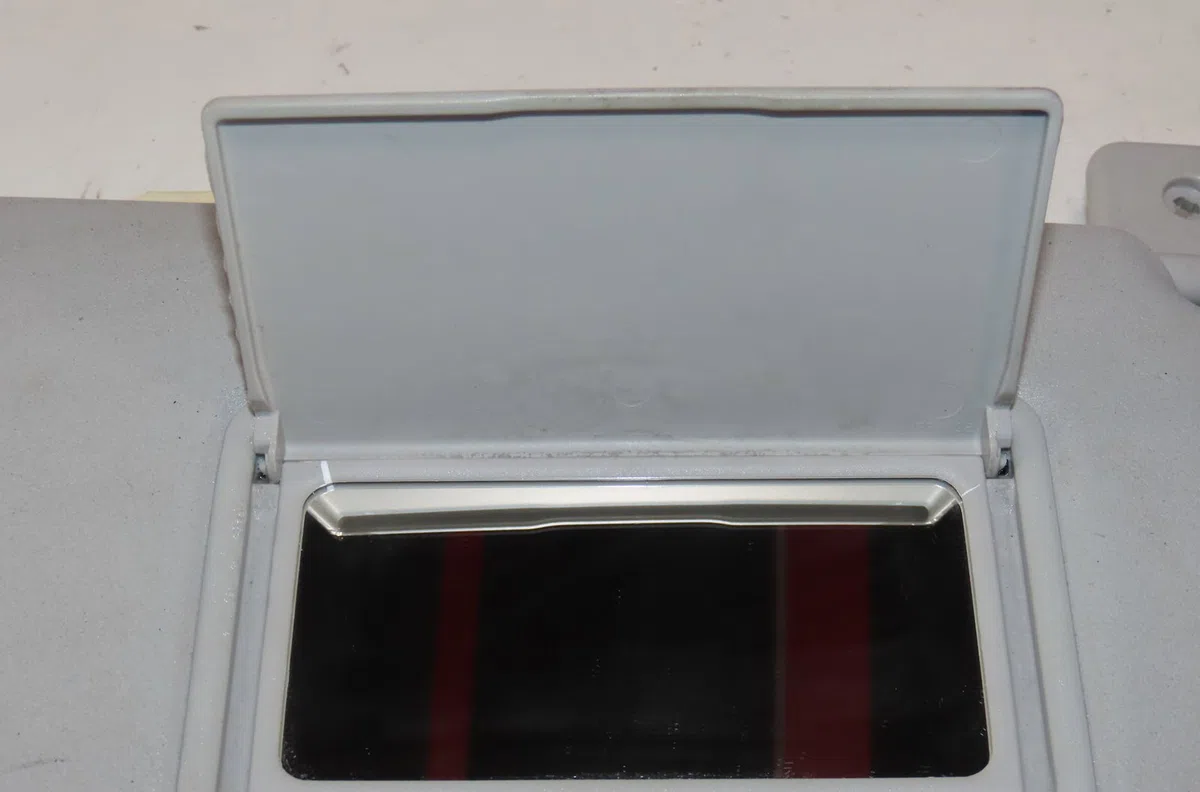 Pare-soleil droit Peugeot 207-207 (WA_, WC_) 1.4 (2006-2013) 5 portes occasion