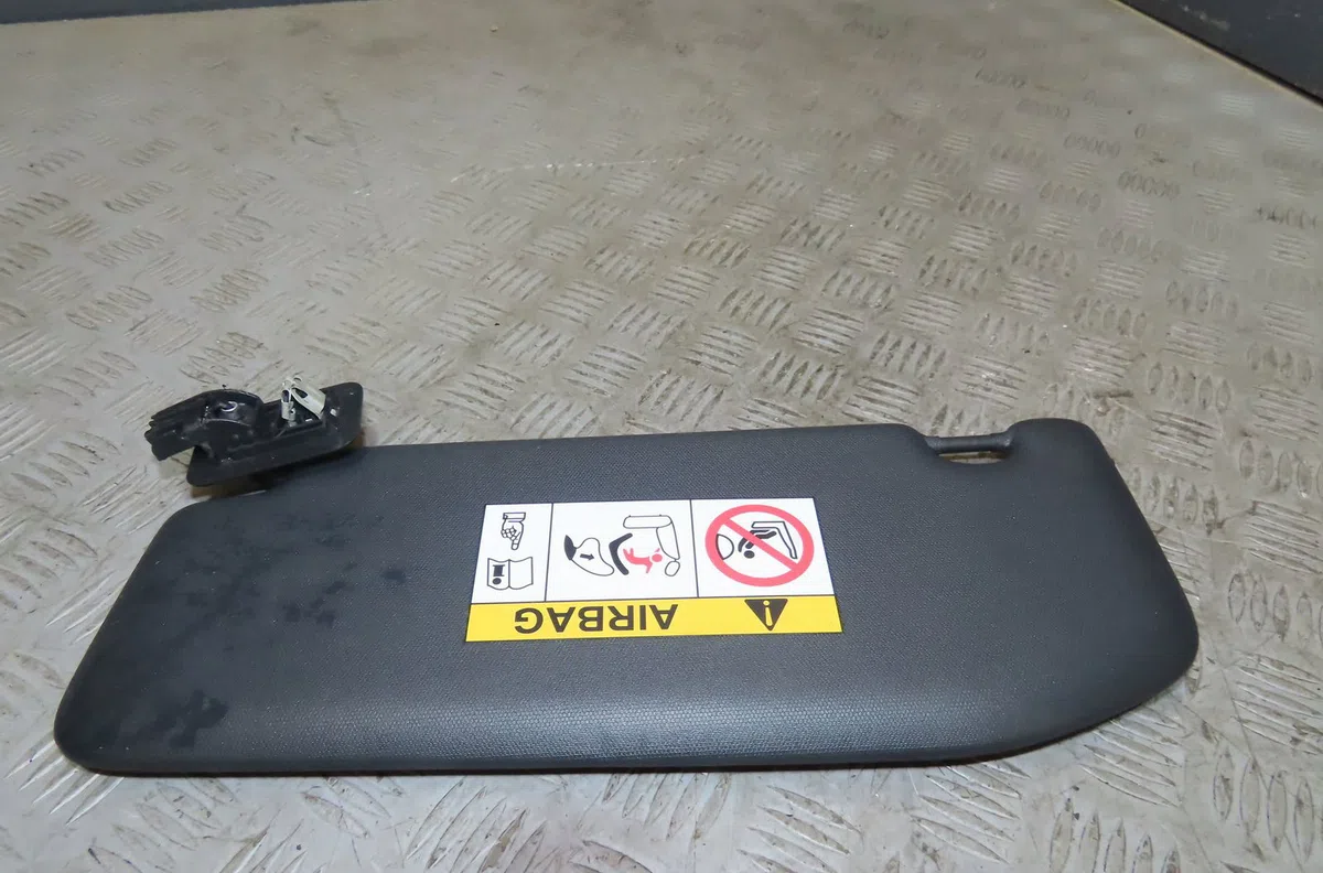 Pare-soleil droit Peugeot 208 I (CA_, CC_) 1.6 gti (2012) occasion