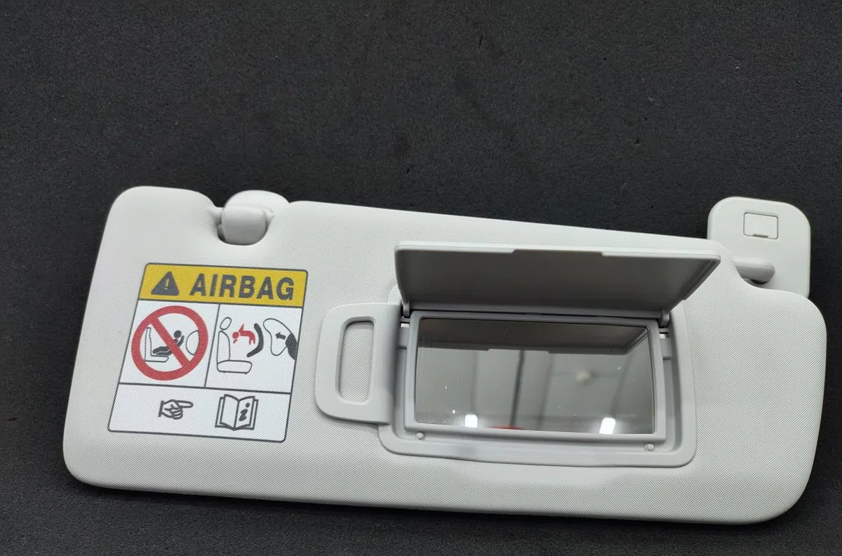 Pare-soleil droit RENAULT CLIO 5 PHASE 1 occasion