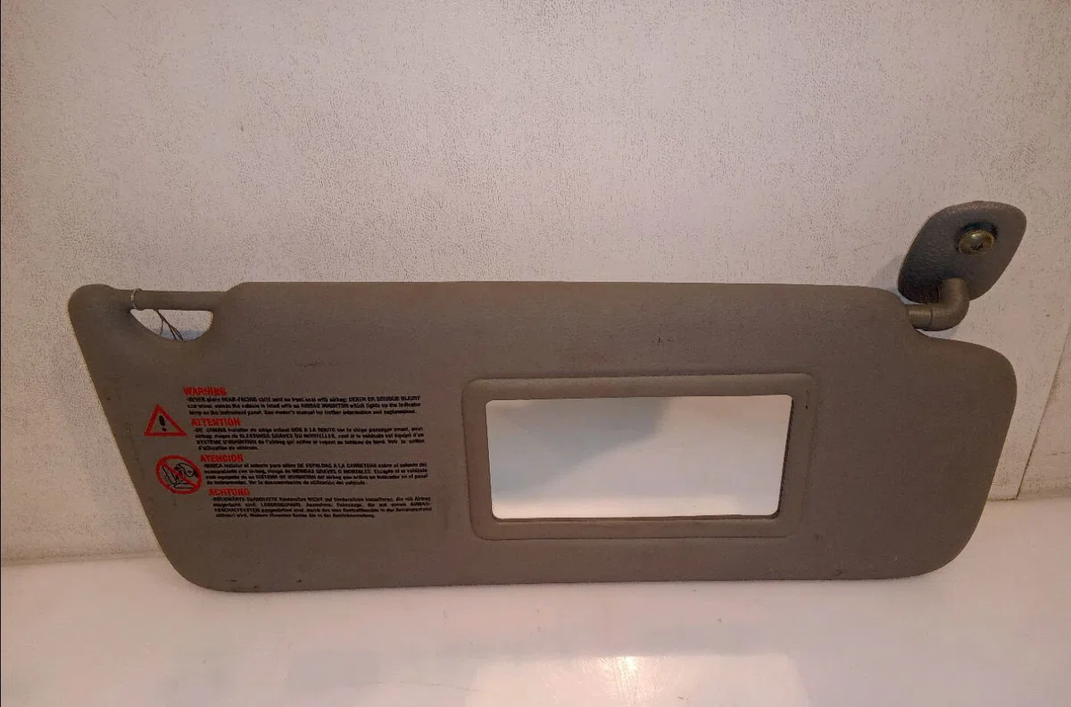 Pare-soleil droit Renault CLIO II (BB_, CB_) 1.2 16v (bb05, bb0w, bb11, bb27, bb2t, bb2u, bb2v, cb05,... (2001-2016) 3 p